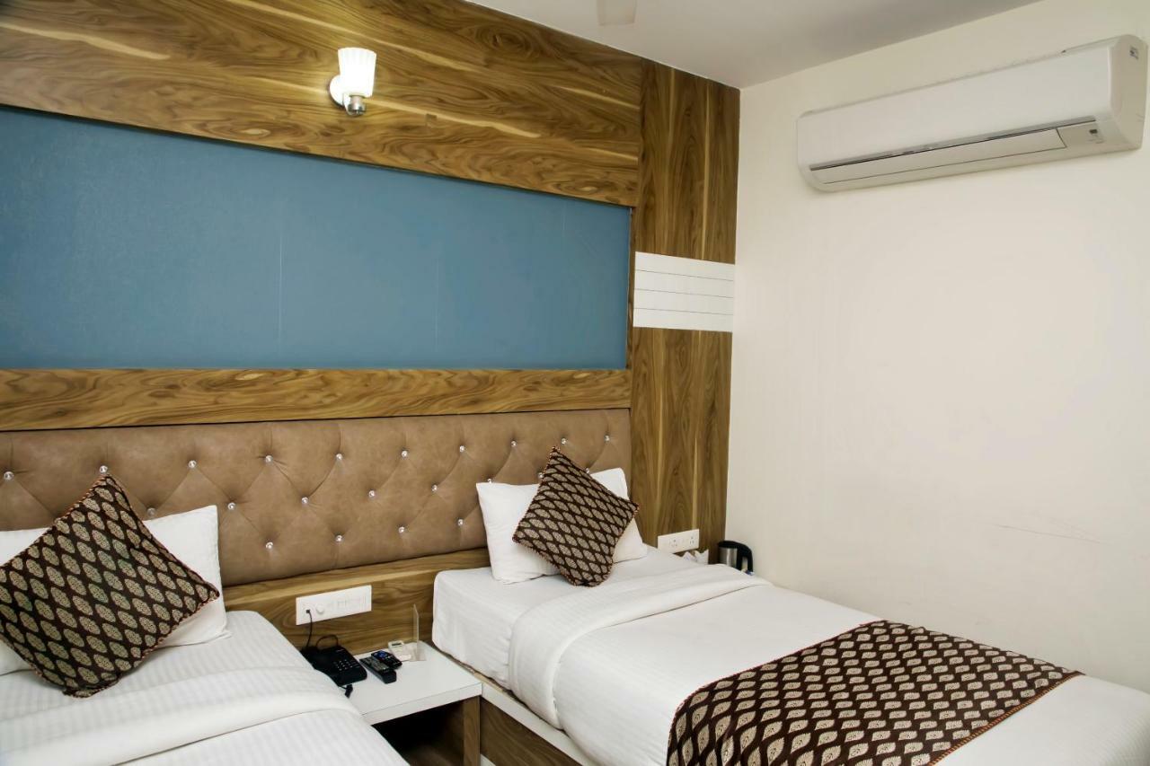 Hotel Ganges Grand Váránasí Exteriér fotografie