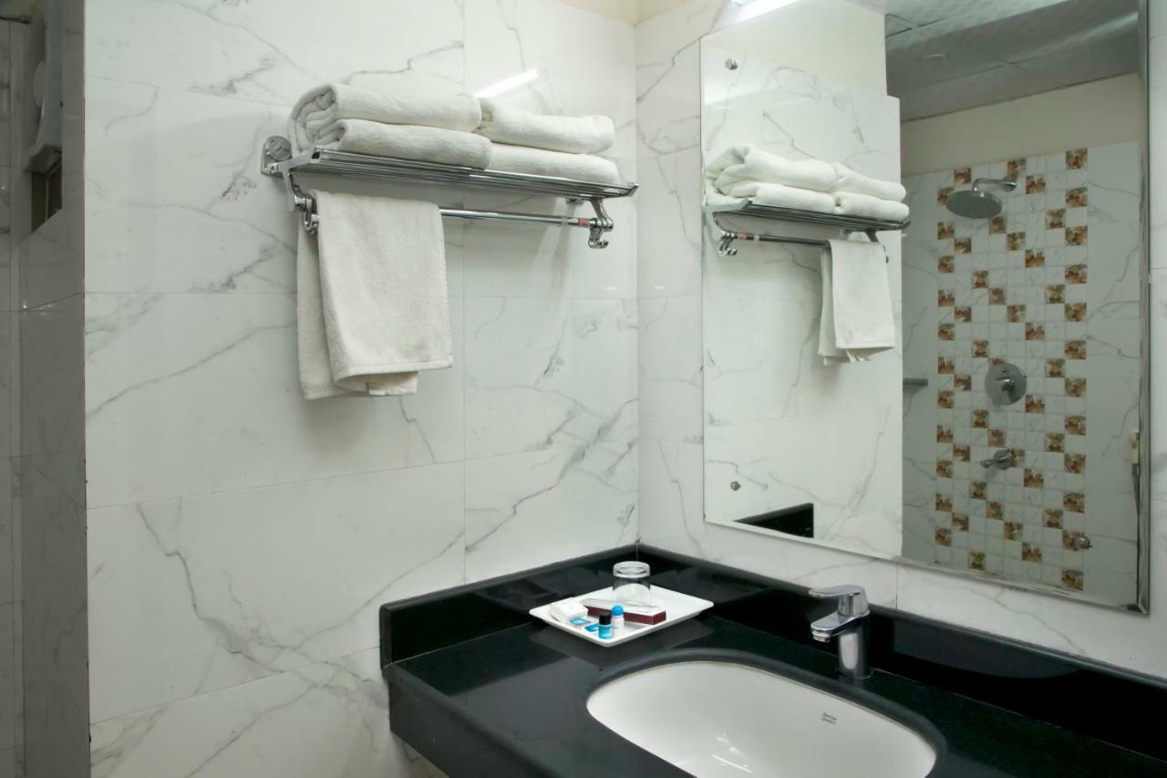Hotel Ganges Grand Váránasí Exteriér fotografie